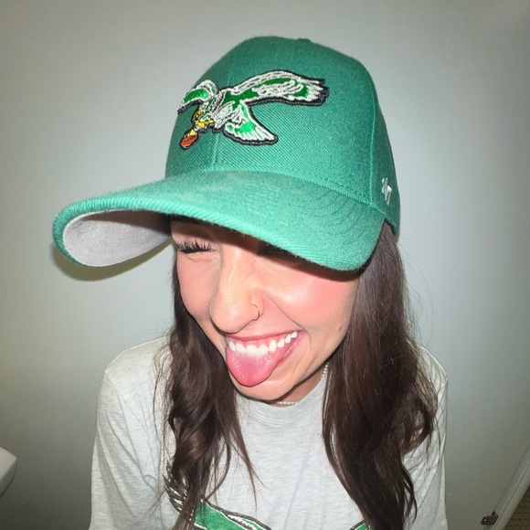 Meet your Posher, Lisa - Picture 1 of 1